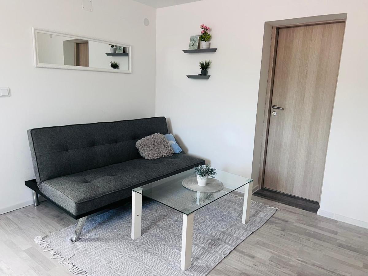 Apartman Castle Tusilovic Exteriör bild